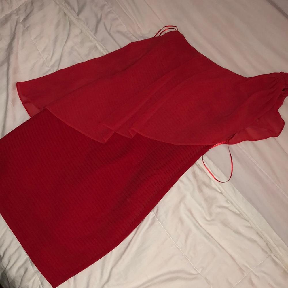 🔥NWT GIANNI BINI One should red fitted dresses